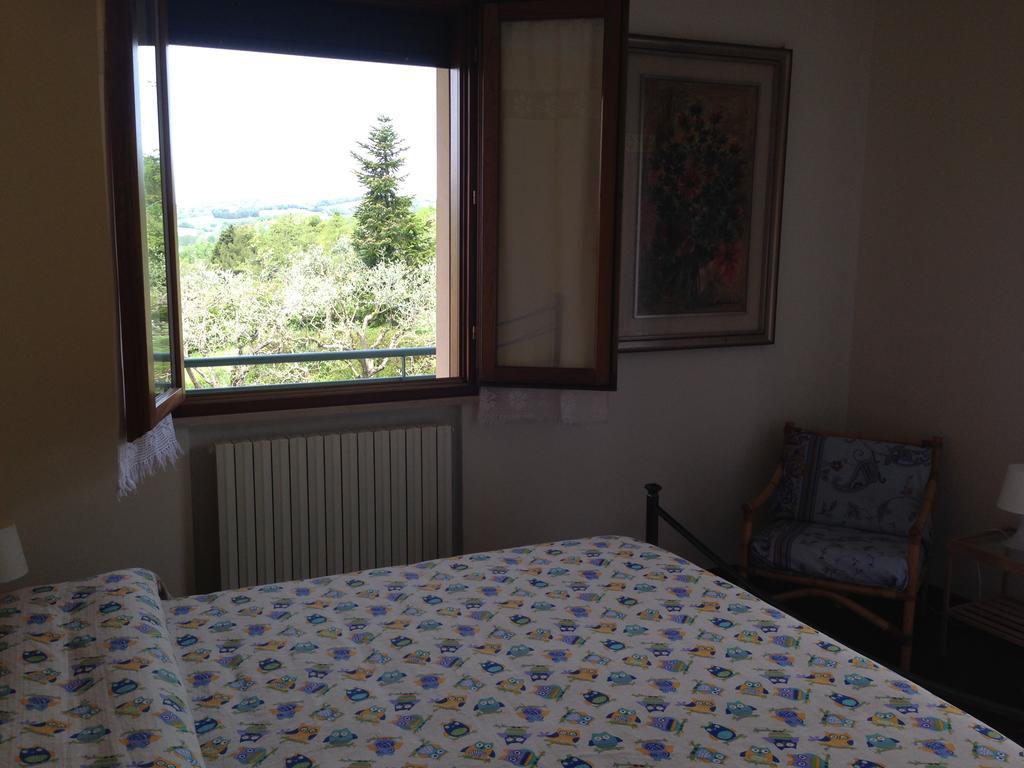 B&B San Bartolo Πέζαρο Δωμάτιο φωτογραφία